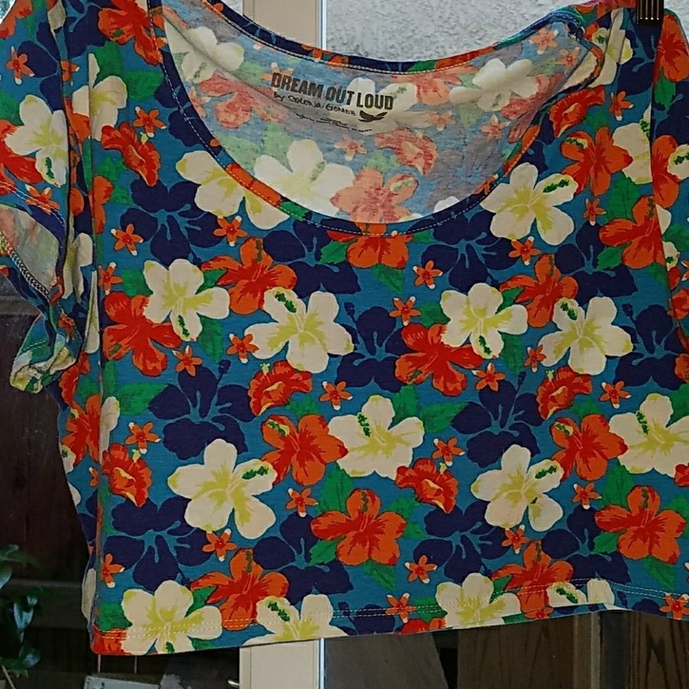 Selena Gomez crop top